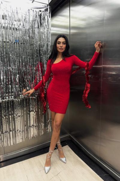 Büzgülü taşlı Kırmızı