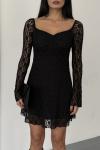 Göğüs büzgülü dantel elbise Siyah