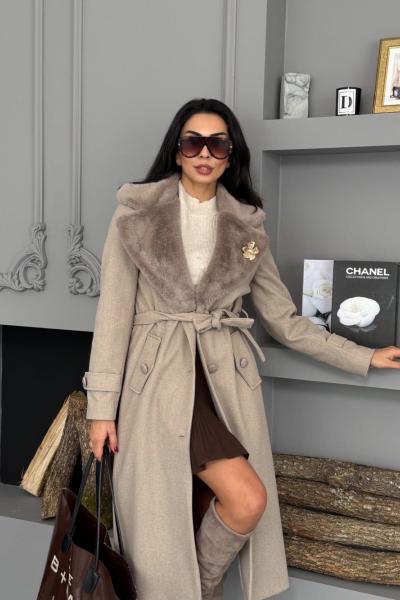 Kürk detaylı kaban Sütlü Kahve